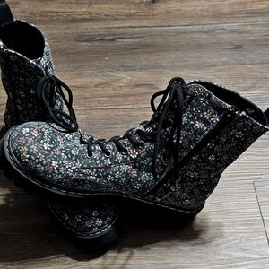 Sincerely Jules Harley Womens 8.5 L ace Up Combat Boot Black Floral Zip Up